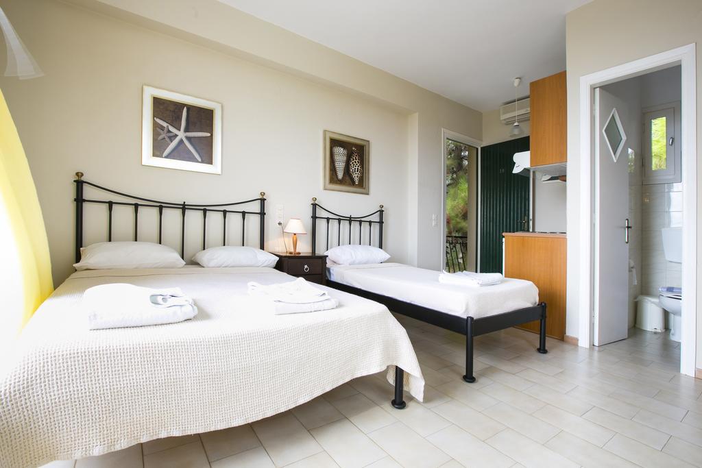 Irena Studios & Apartments Свороната Екстер'єр фото
